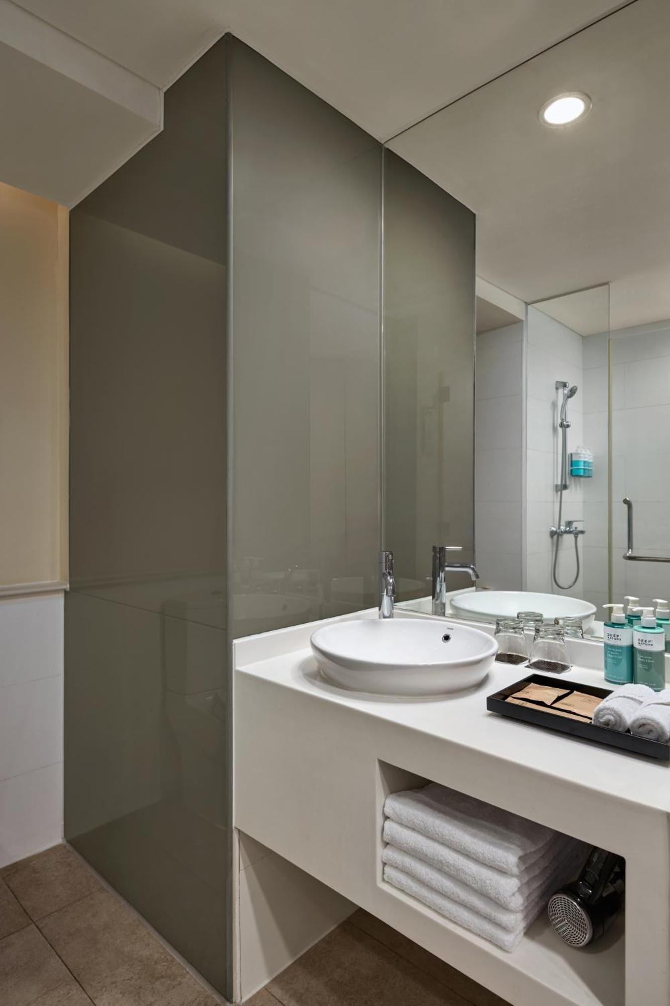 Novotel Living Saigon South โฮจิมินห์ซิตี้ ภายนอก รูปภาพ