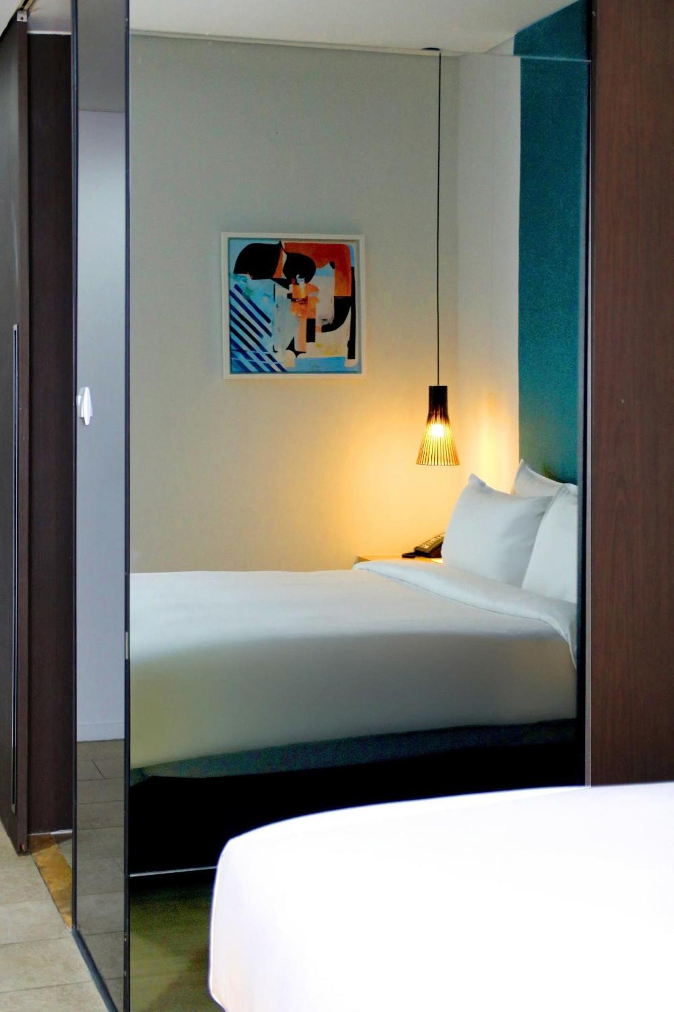 Novotel Living Saigon South โฮจิมินห์ซิตี้ ภายนอก รูปภาพ